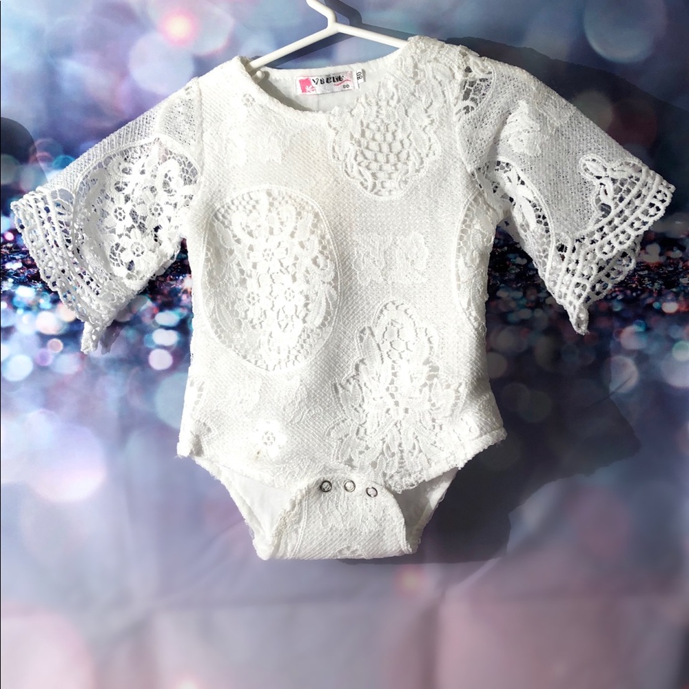 Vogue white lace onesie  size euro 80 US 12-18m